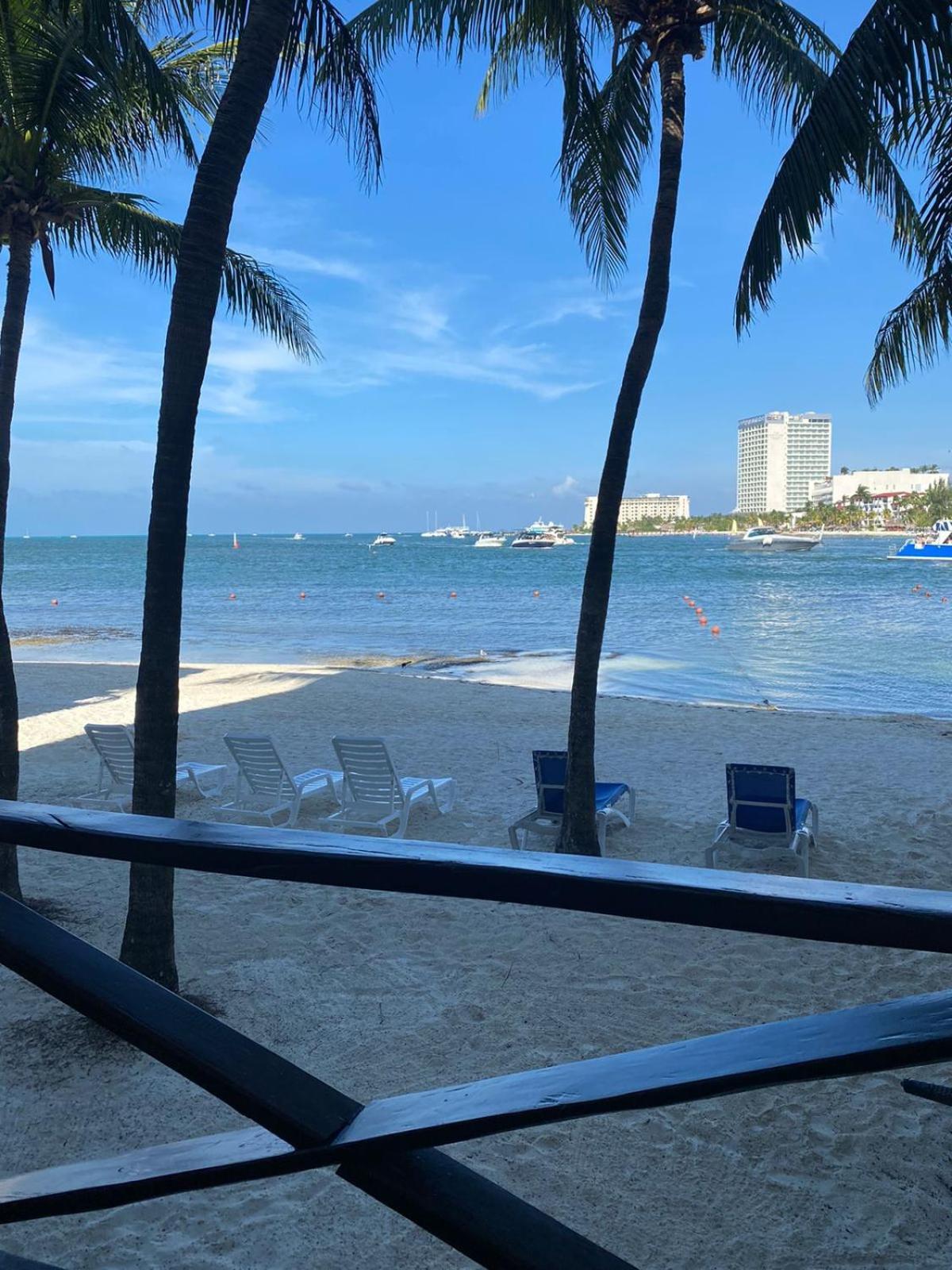Ocean Front - Ground Floor Condo Канкун Екстериор снимка